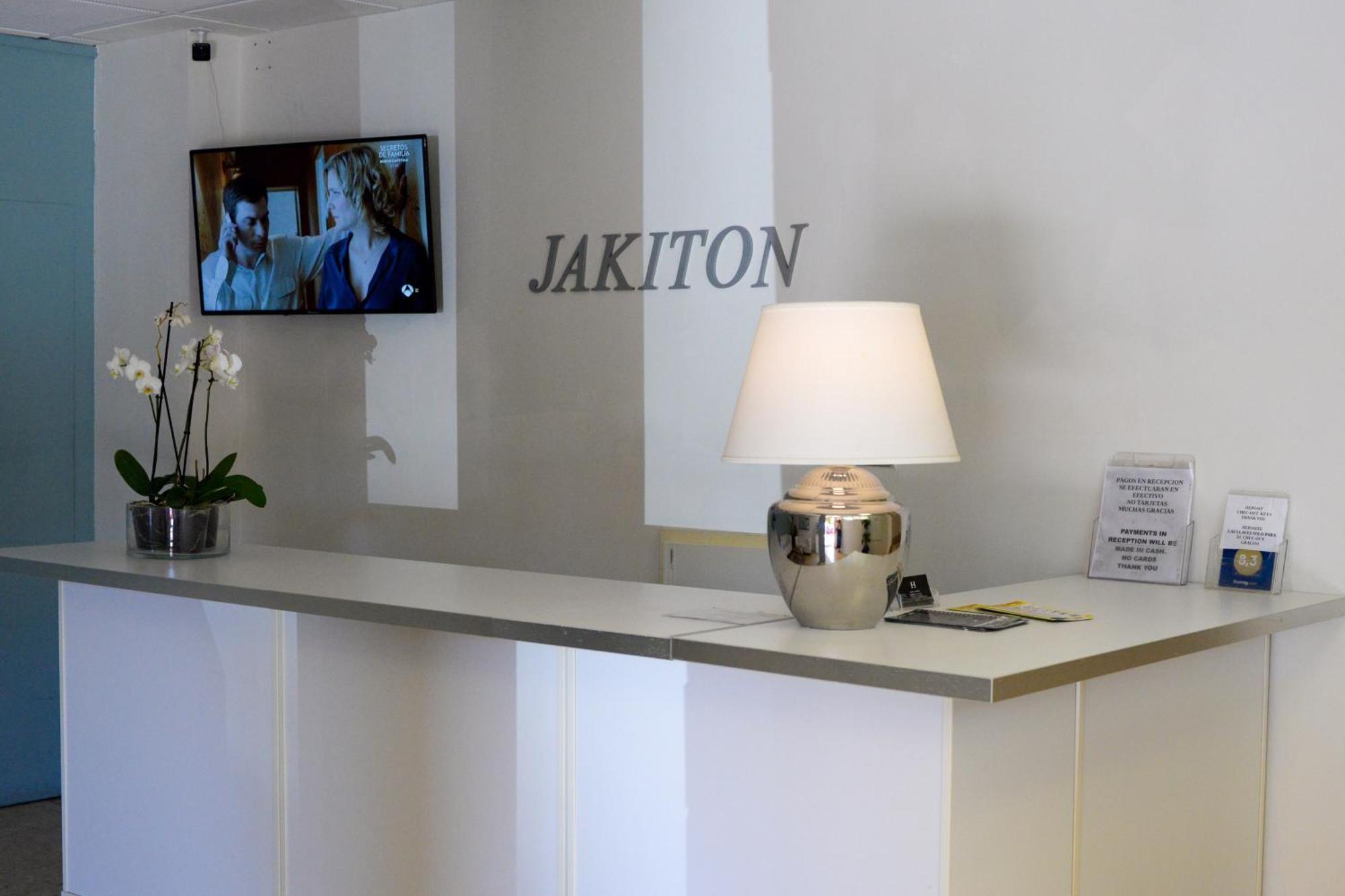 מלון Palmanova Hostal Jakiton מראה חיצוני תמונה